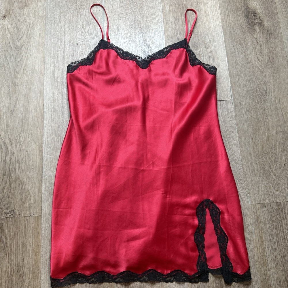 Victoria's Secret Slip Dress Size‎ Large Red Silk Satin Black Lace Lingerie Sexy
